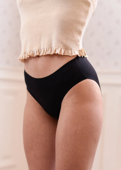 Seamless period underwear: discreet absorption!