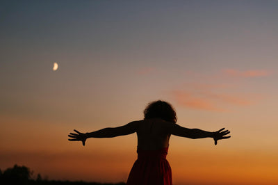 Cycle menstruel et cycle lunaire, regles pleine lune : quelles sont les conséquences de la lune sur nos règles ?